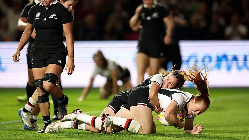 Astonishing Maple Leaf side overwhelm Kiwi side to advance to final